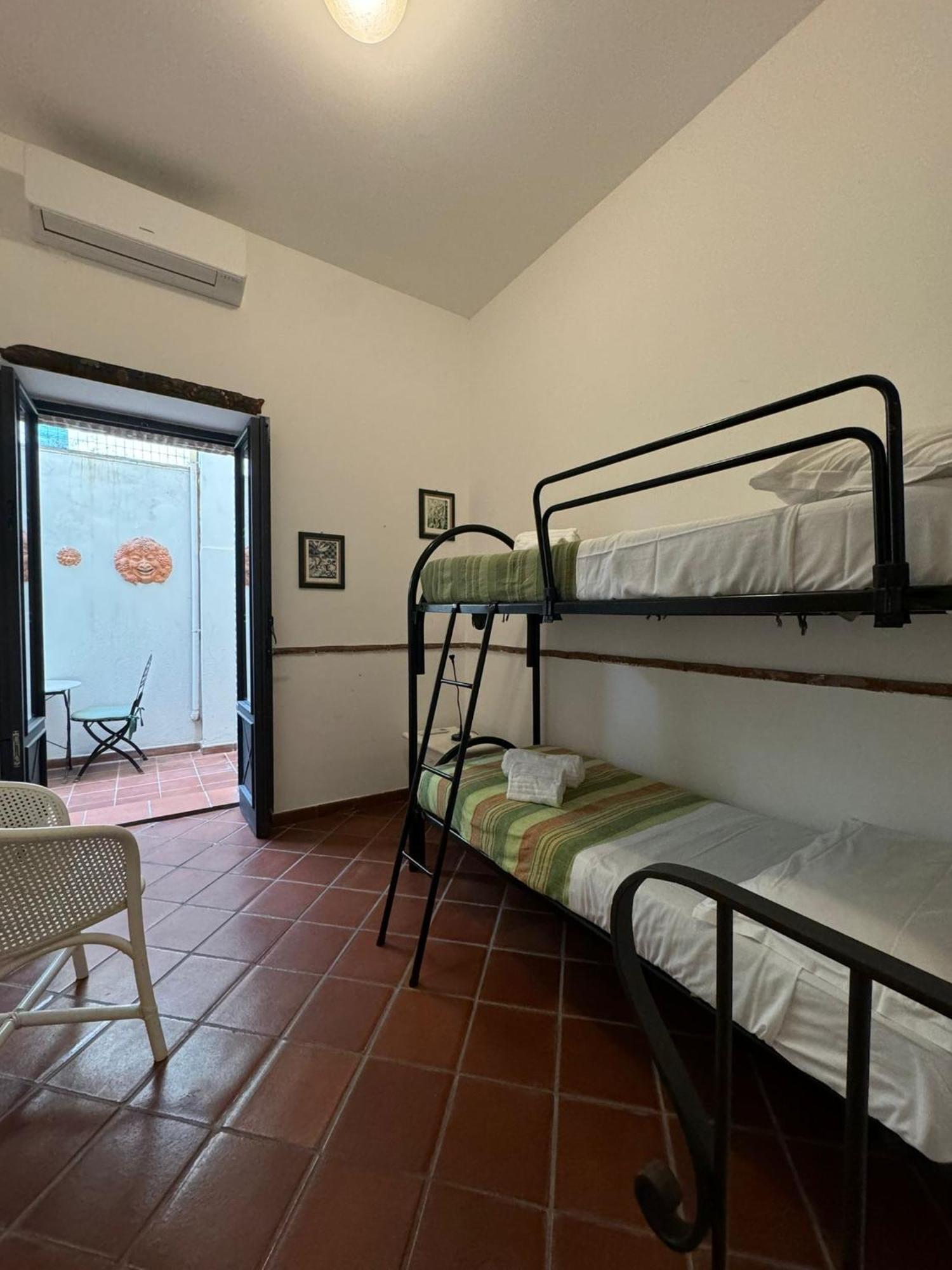Casa Ivi In Taormina City Center Kültér fotó